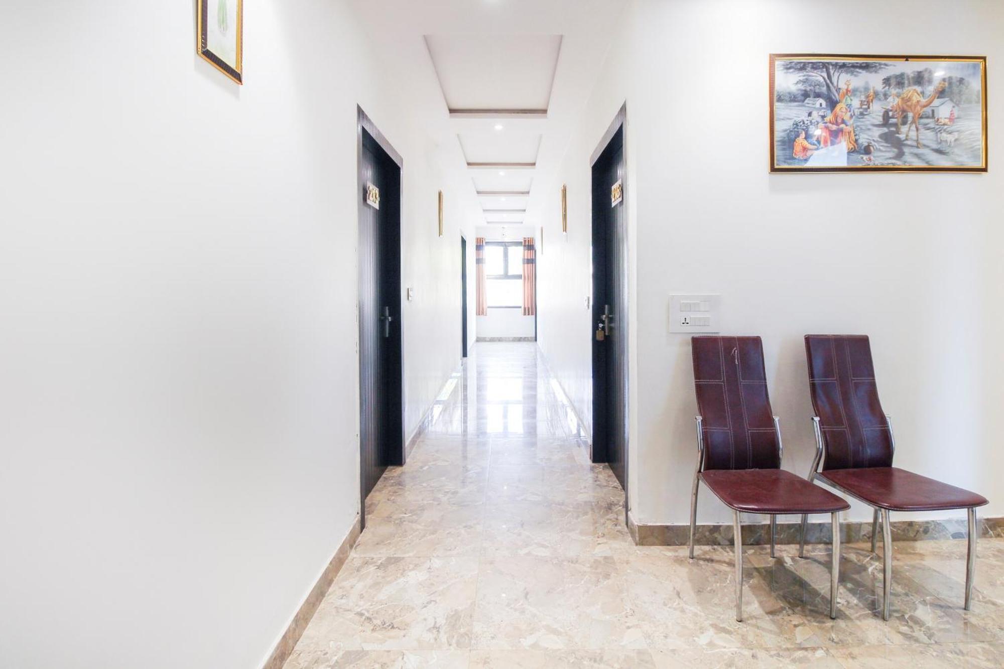 Hotel O Jalsa Tājganj Kültér fotó