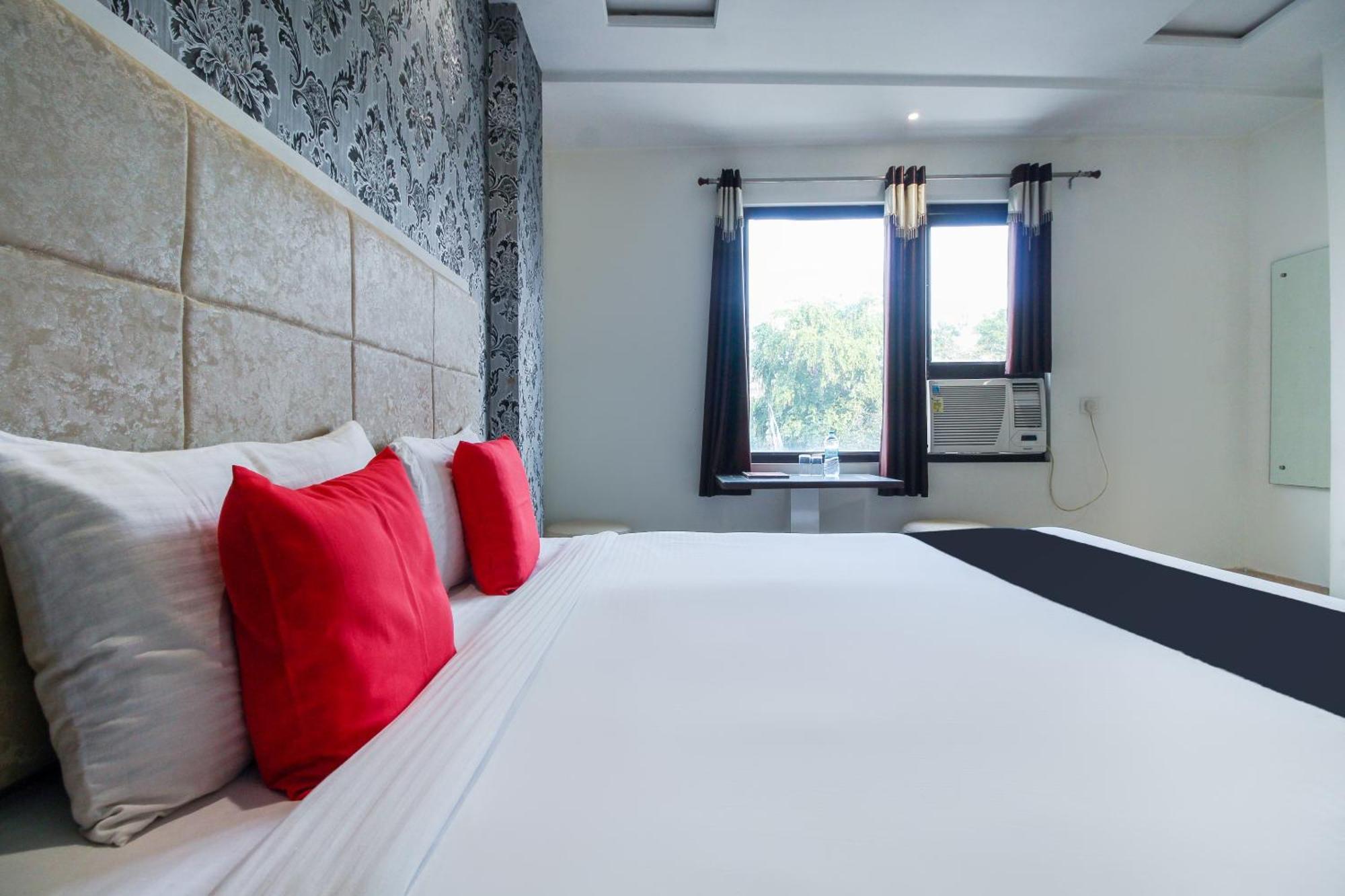 Hotel O Jalsa Tājganj Kültér fotó
