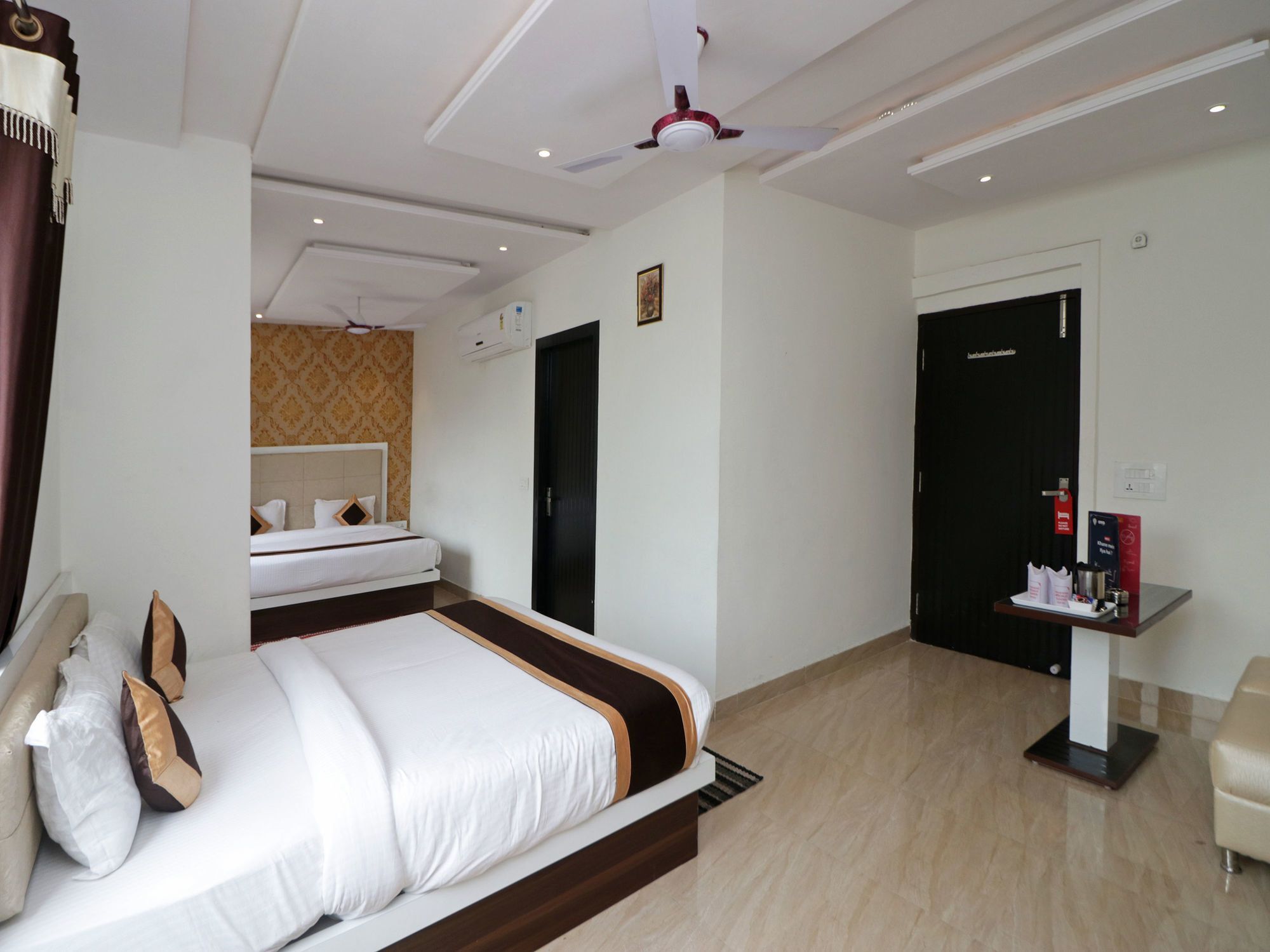 Hotel O Jalsa Tājganj Kültér fotó